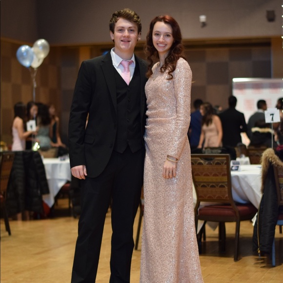 Meet your Posher, Ruthy - Picture 4 of 5